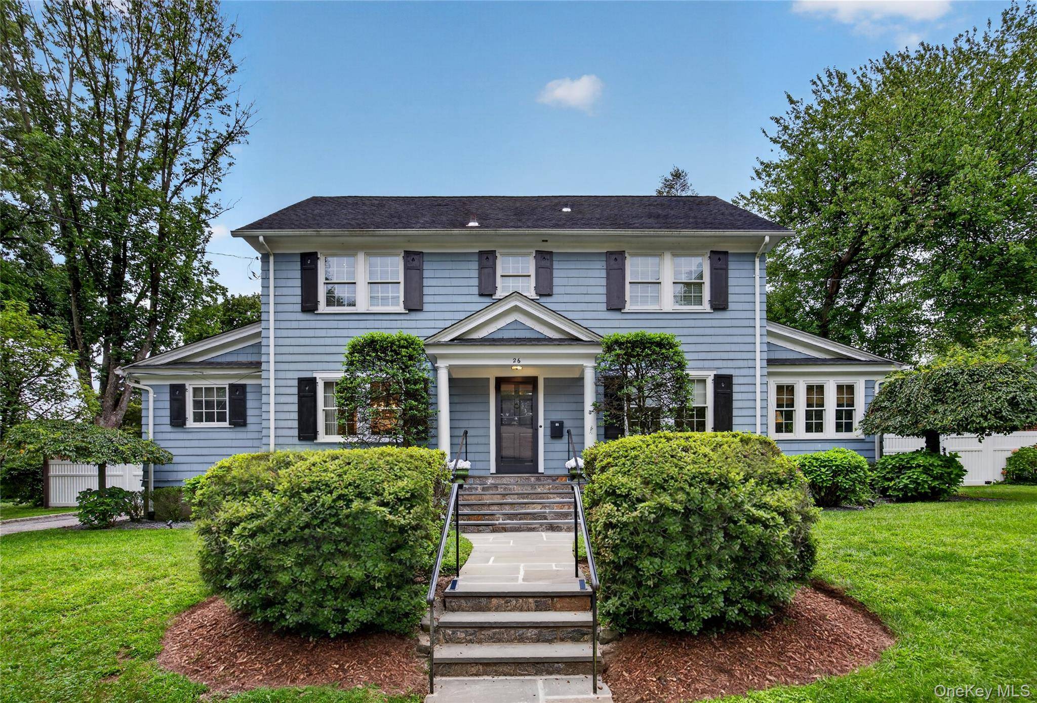 26 Brookside CIR, Bronxville, NY 10708