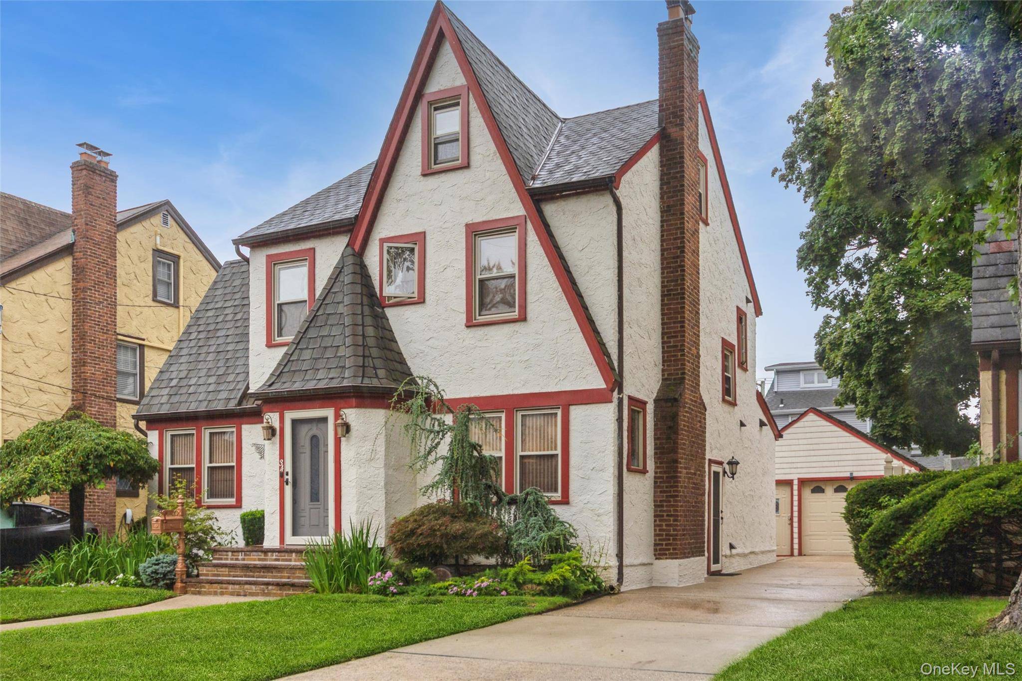 34 Archer RD, West Hempstead, NY 11552