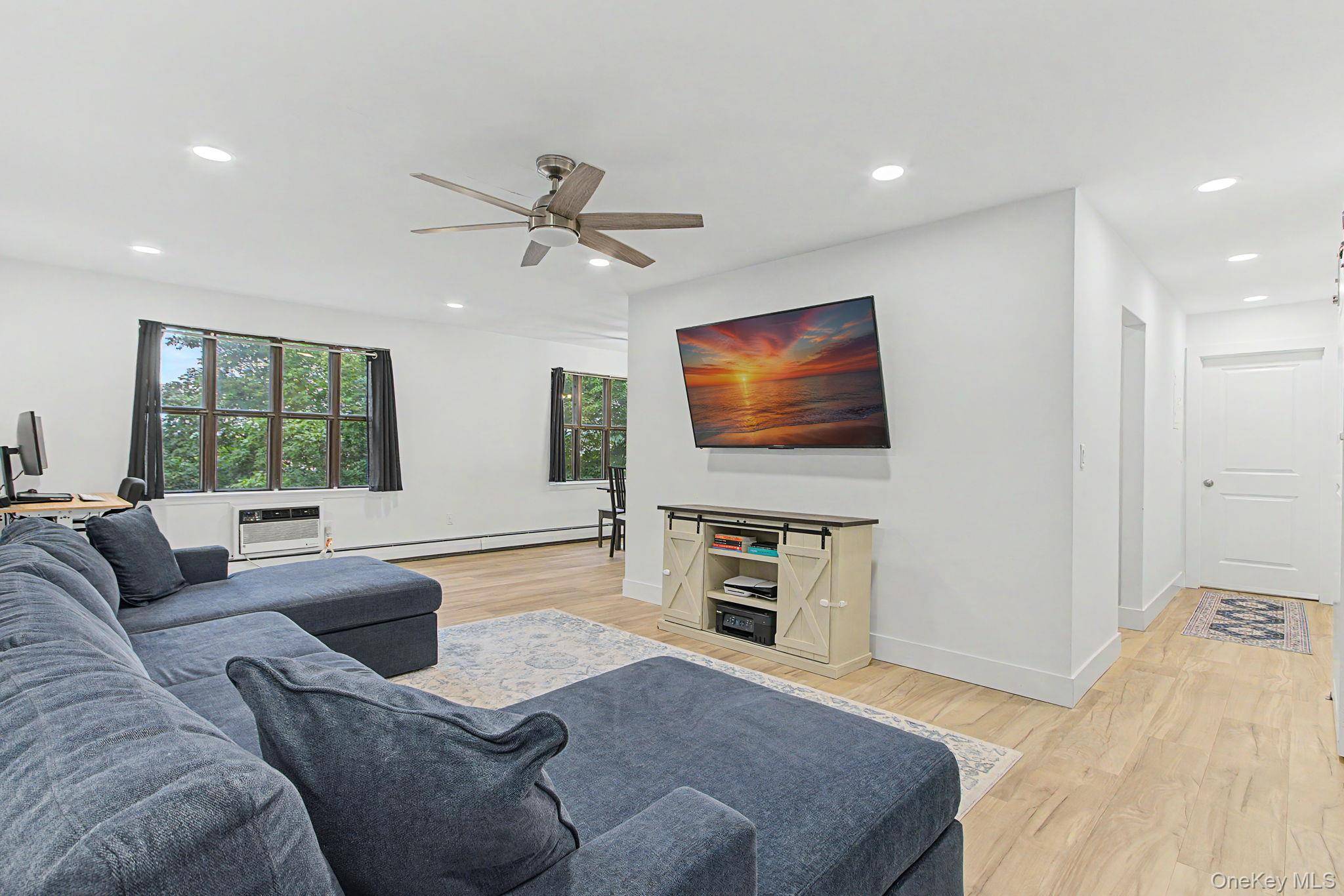 962 Sierra Vista LN, Valley Cottage, NY 10989