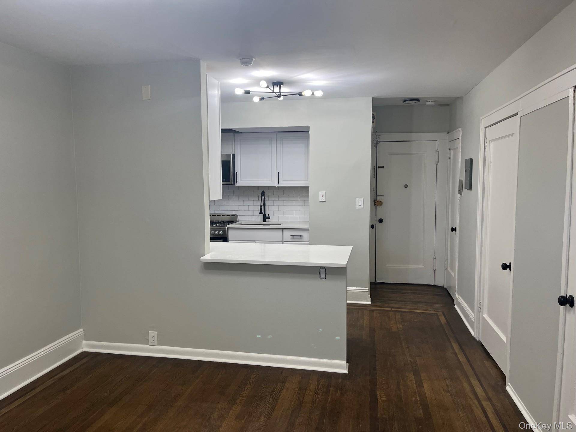 10 Oakridge PL #8D, Eastchester, NY 10709