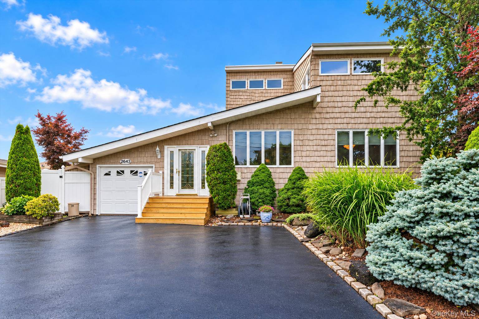 2643 Belmill RD, Bellmore, NY 11710