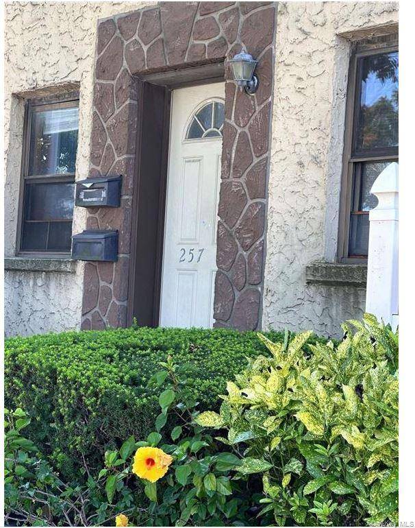 257-04 Hillside AVE #1, Floral Park, NY 11004