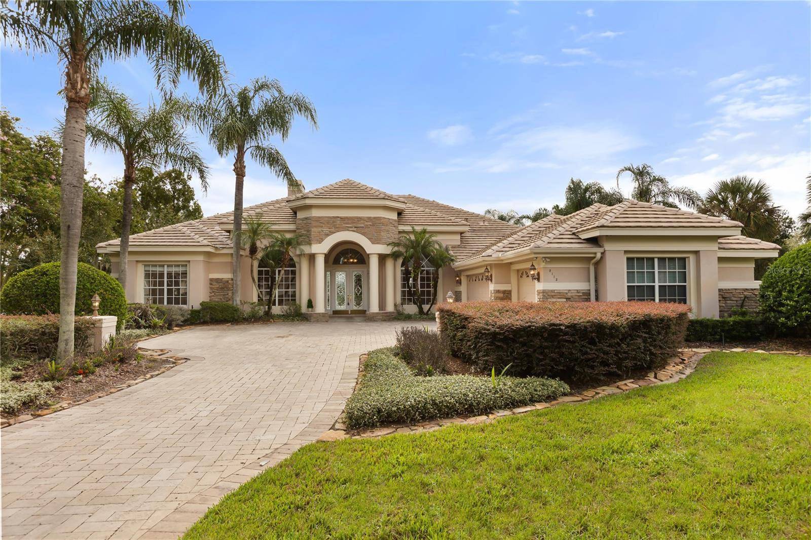 2113 WATER KEY DR, Windermere, FL 34786