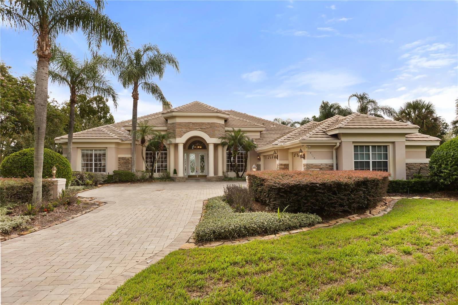 2113 WATER KEY DR, Windermere, FL 34786