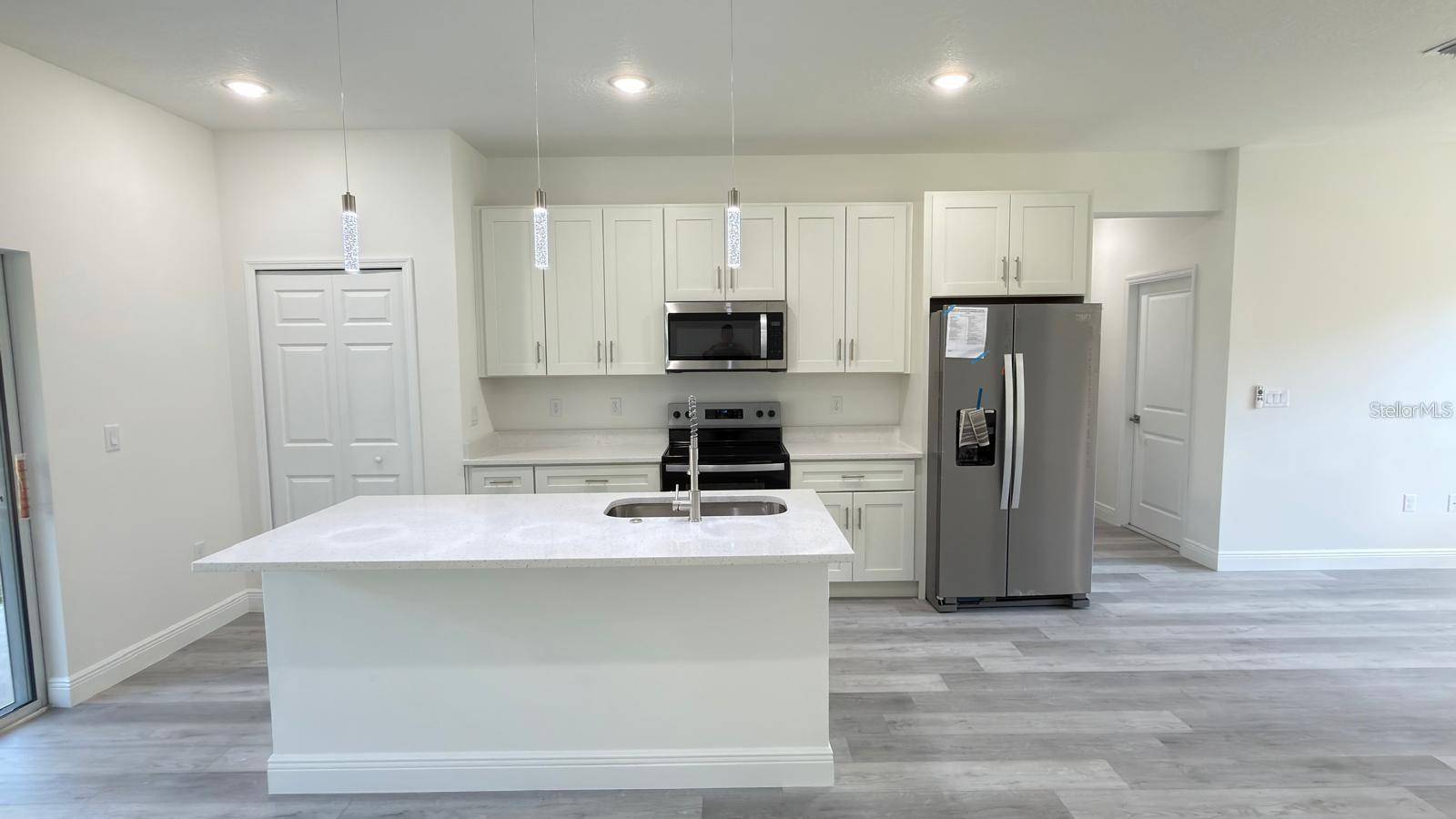 6948 N ELKCAM BLVD, Citrus Springs, FL 34433
