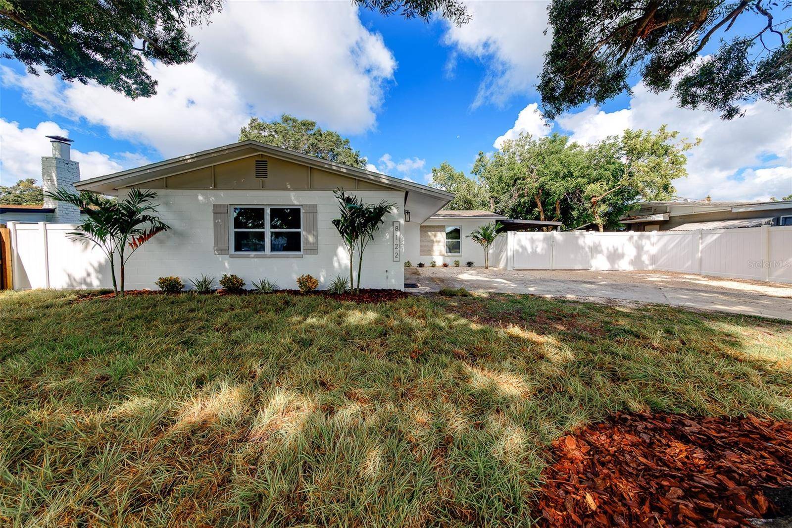 8122 LARK ST, Seminole, FL 33777