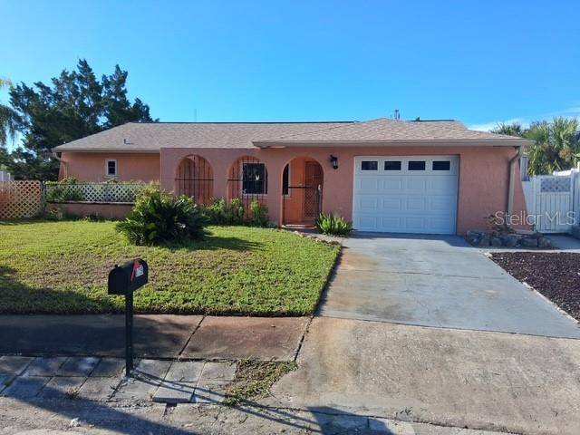 8758 HEMLOCK LN, Port Richey, FL 34668