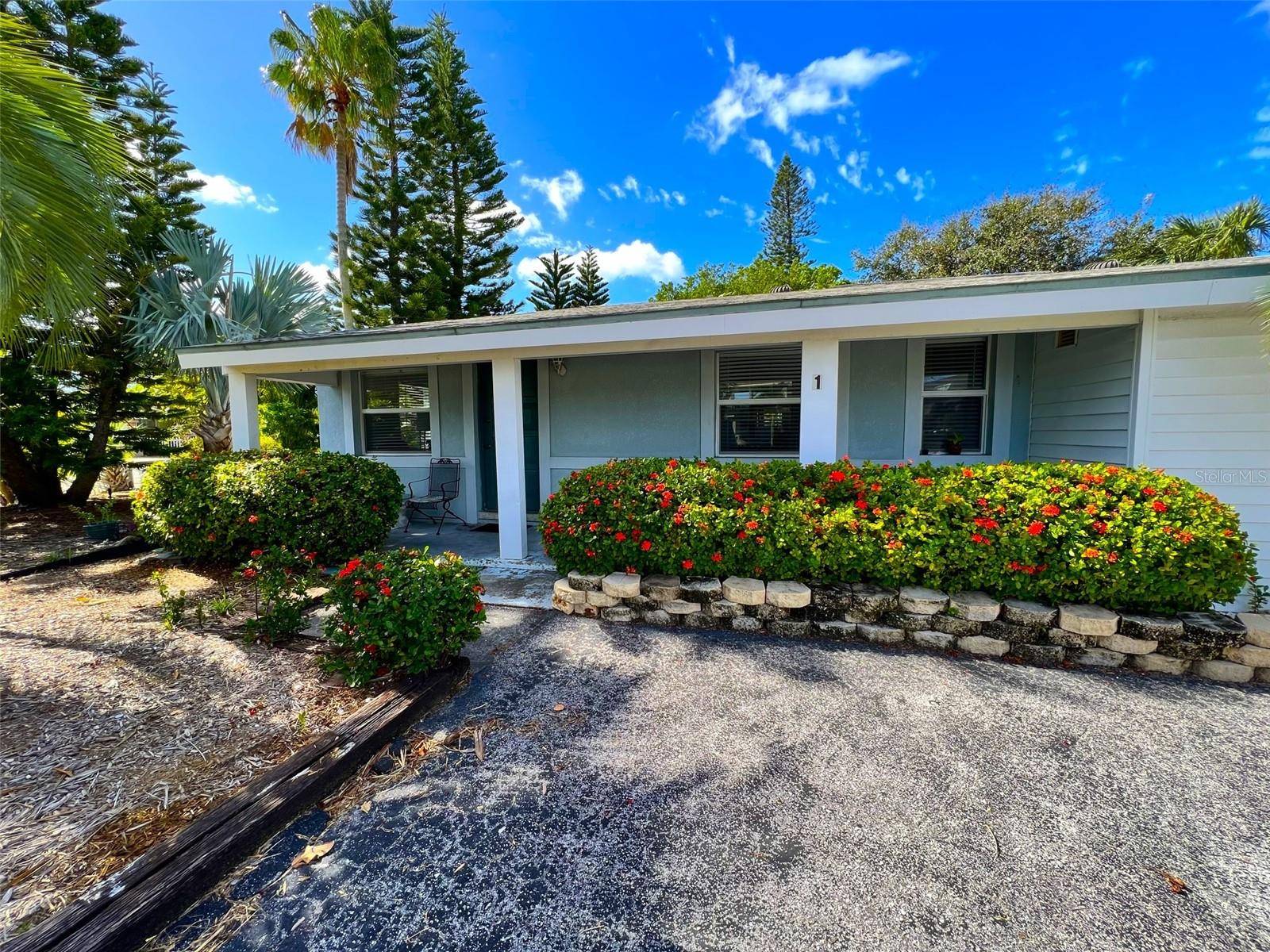 14402 N BAYSHORE DR #2, Madeira Beach, FL 33708