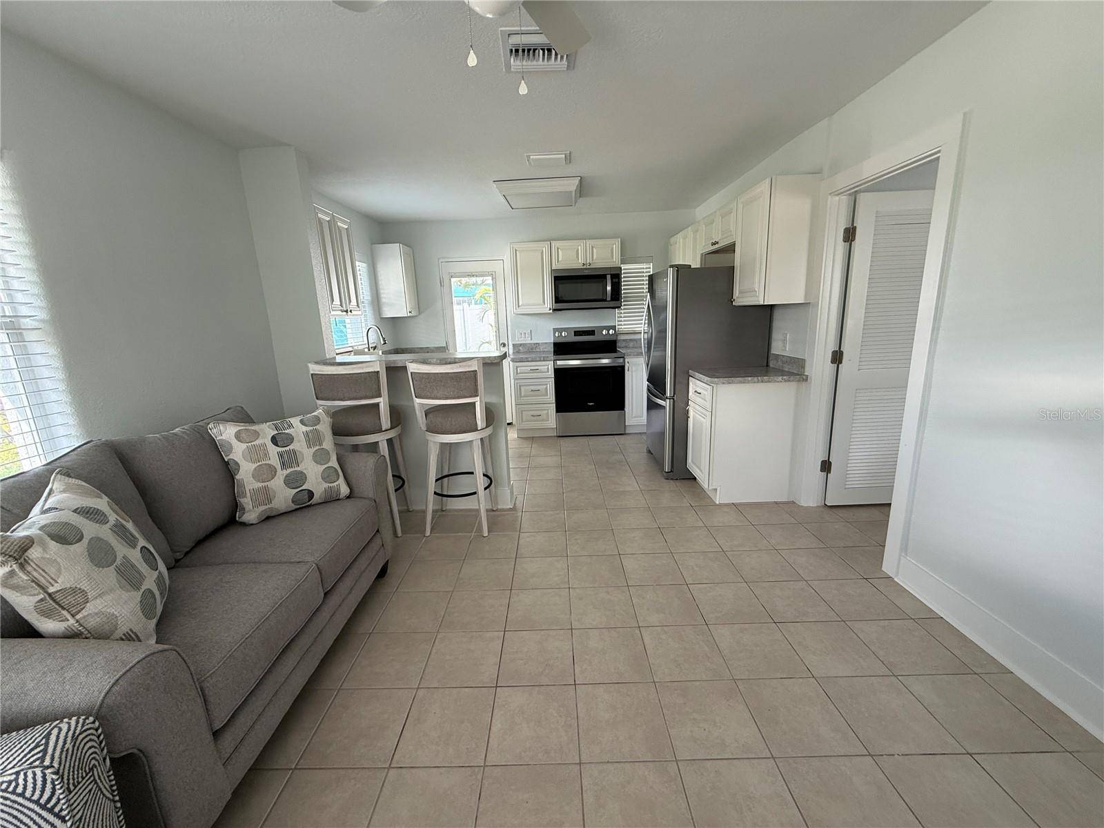 14402 N BAYSHORE DR #2, Madeira Beach, FL 33708