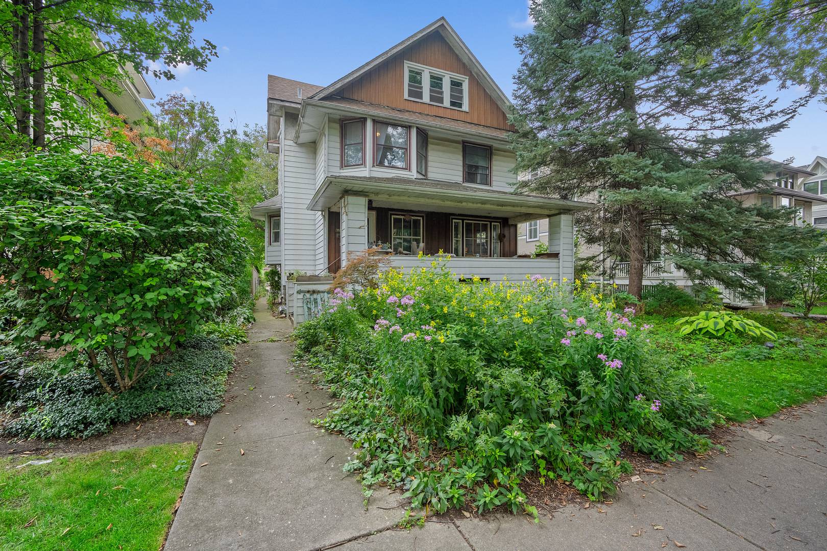 620 Clinton AVE, Oak Park, IL 60304