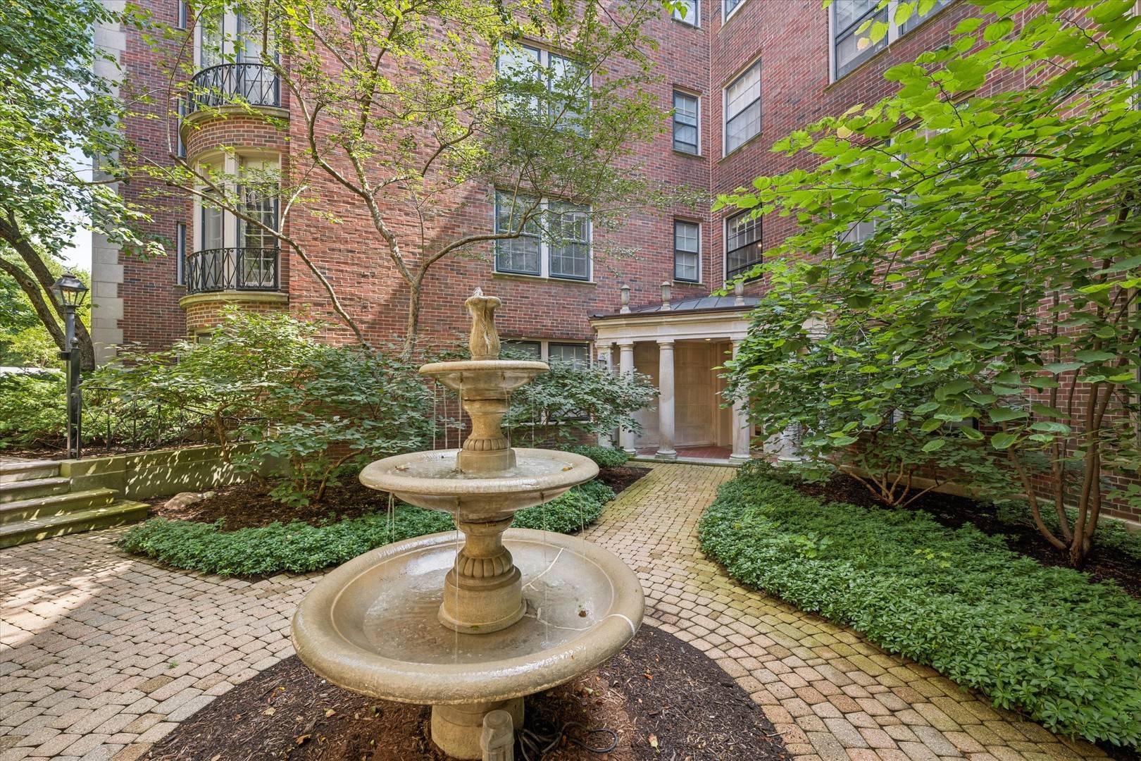940 MICHIGAN AVE #1H, Evanston, IL 60202
