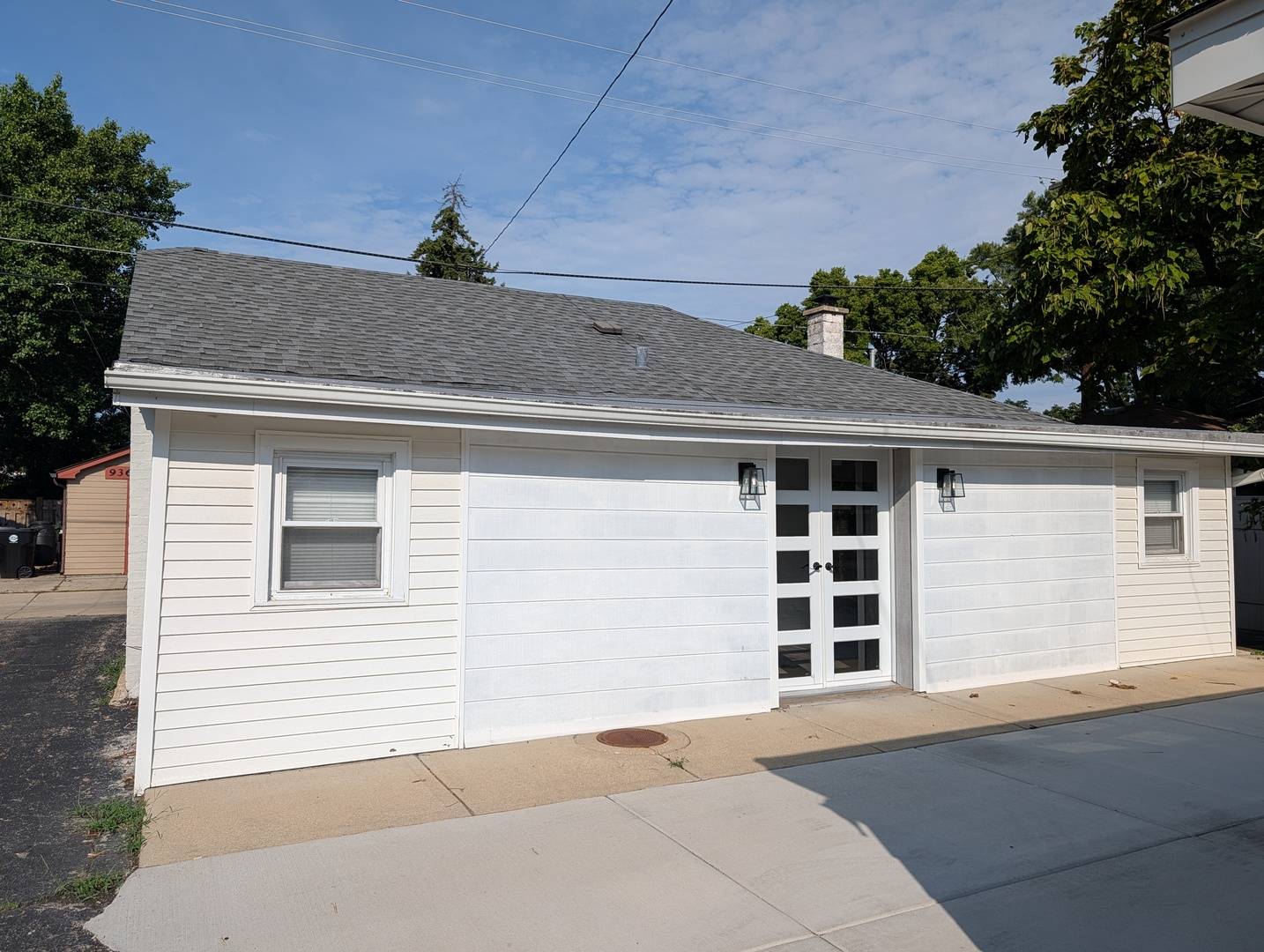 931 Dunlop AVE #Coach, Forest Park, IL 60130
