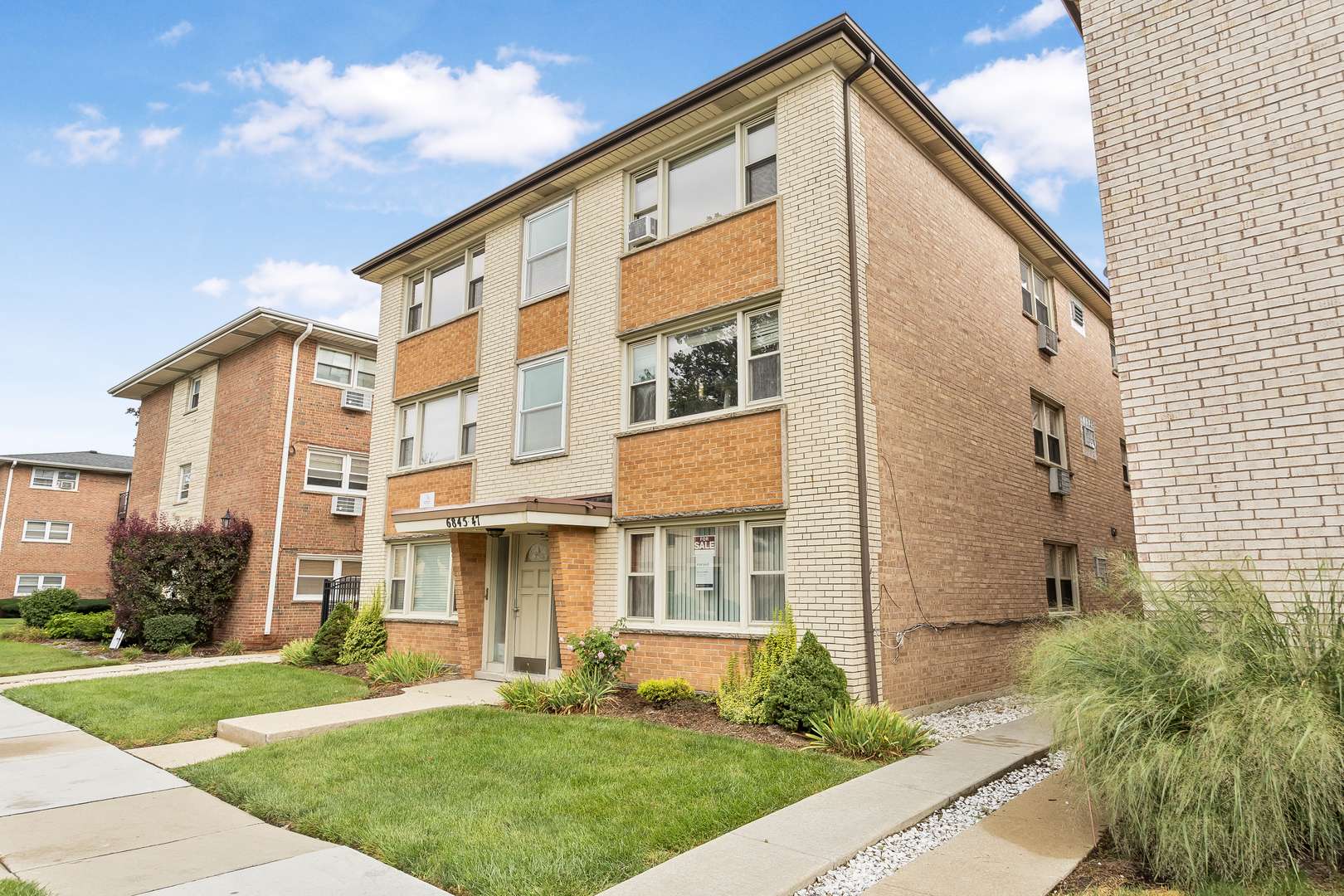 6845 N Northwest HWY #3E, Chicago, IL 60631