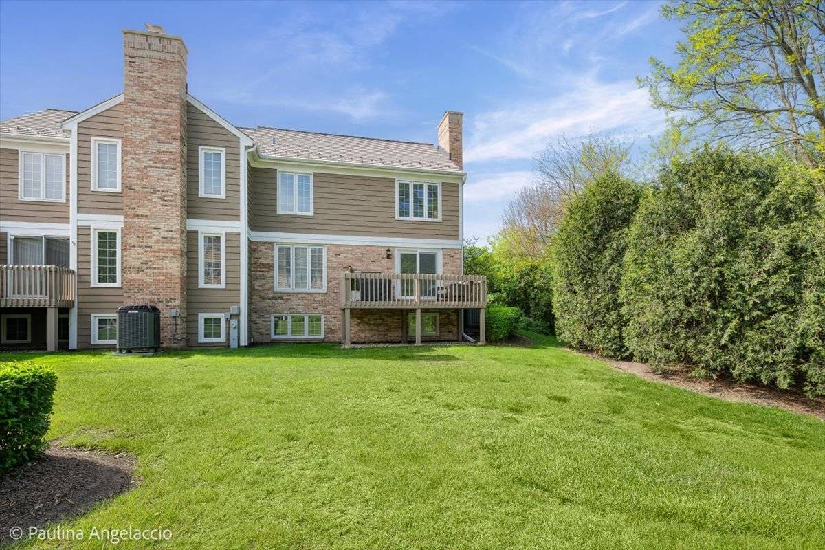 1417 Shire CIR, Inverness, IL 60067
