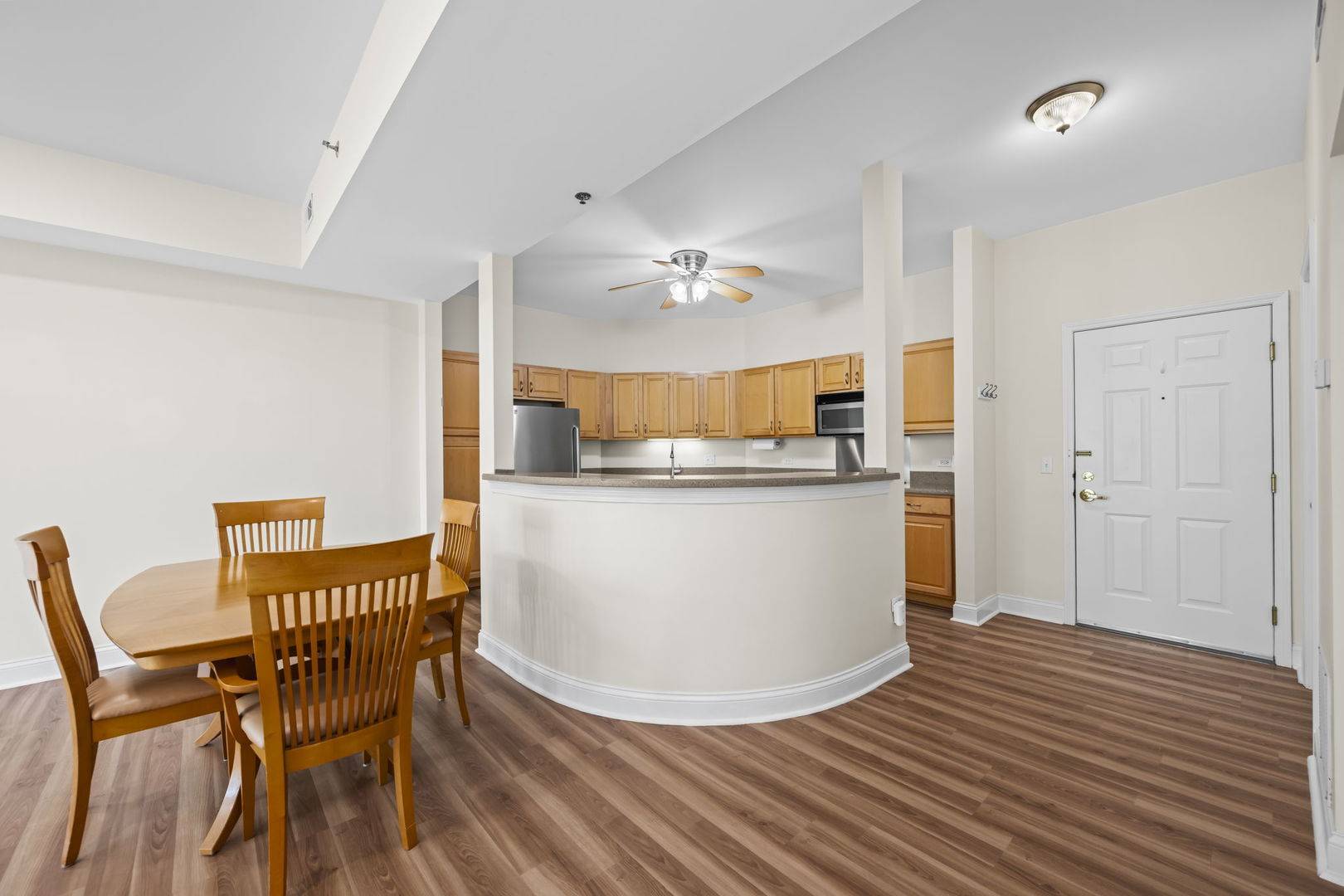 3115 Town Square DR #408, Rolling Meadows, IL 60008
