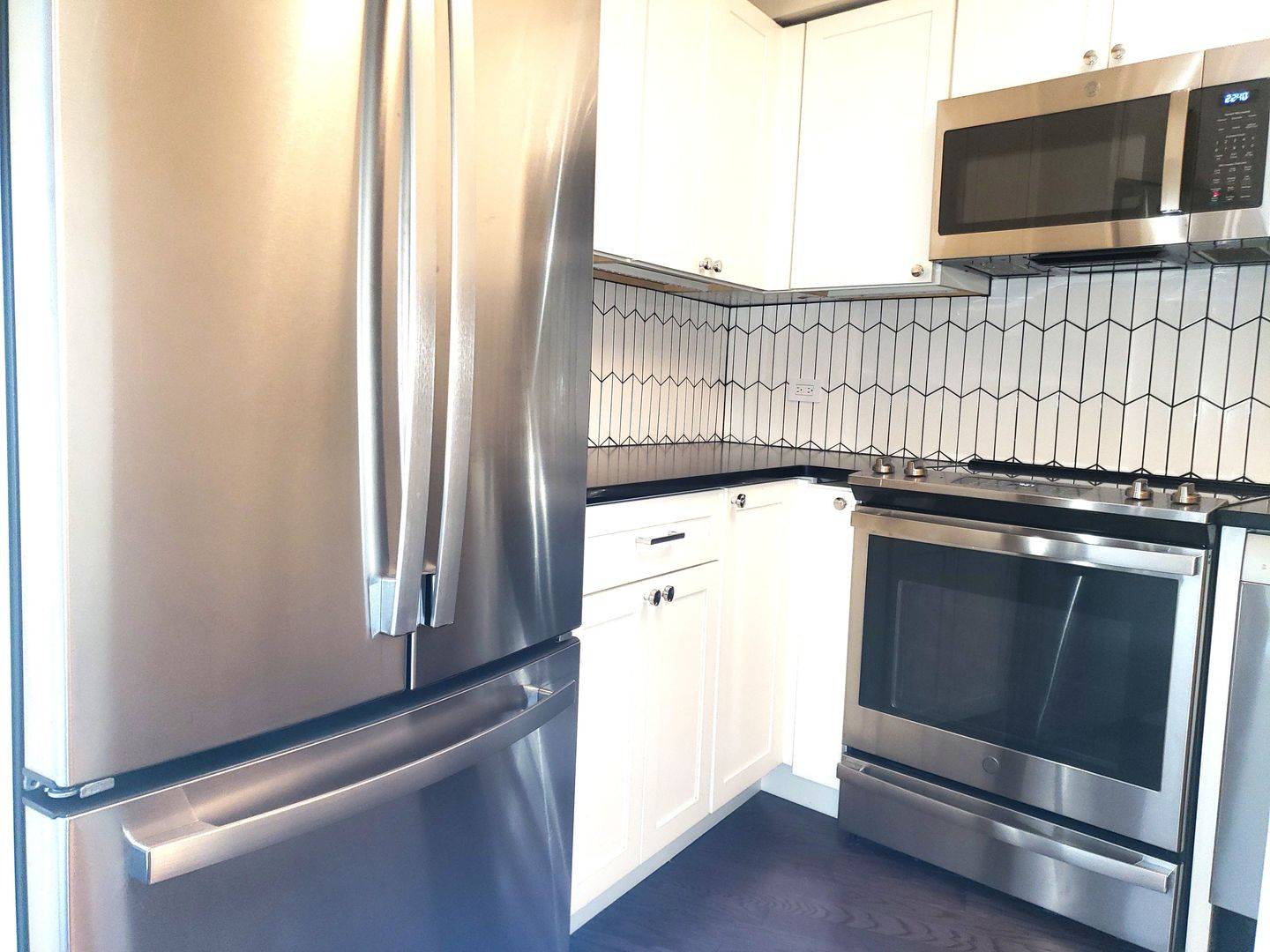 300 N STATE ST #4312, Chicago, IL 60654