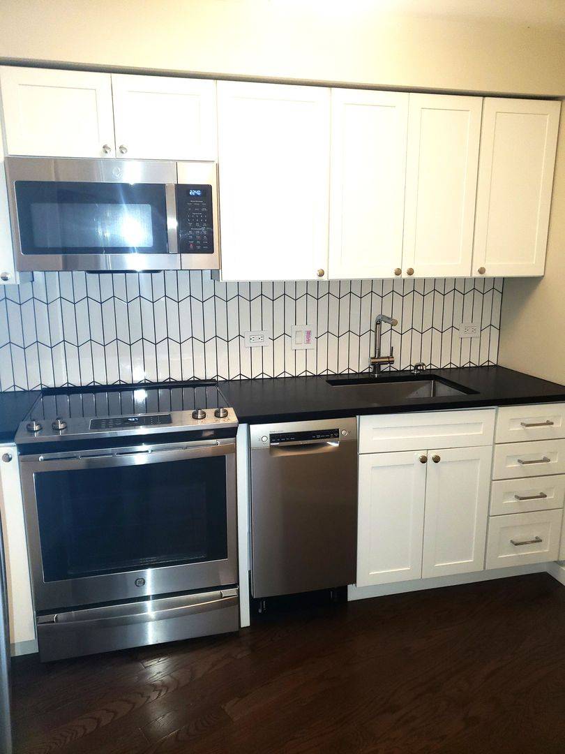 300 N STATE ST #4312, Chicago, IL 60654