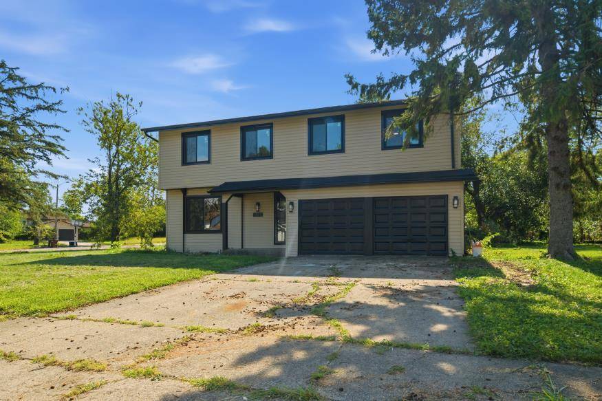 1043 Ashridge LN, University Park, IL 60484