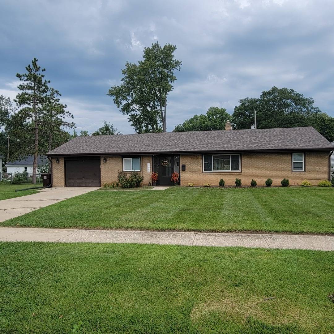 2221 SHARON AVE, Rockford, IL 61103