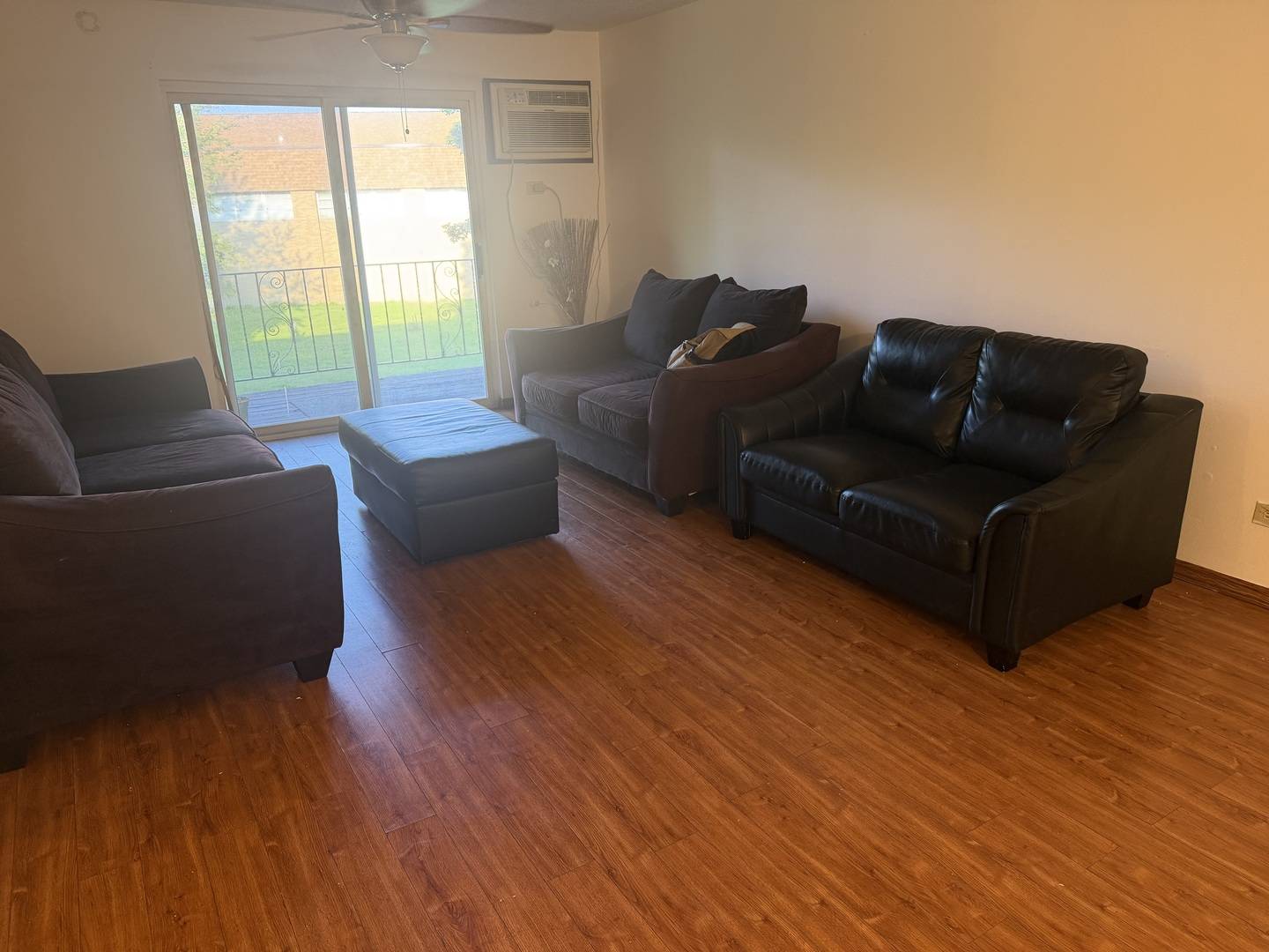 510 Hill DR #207, Hoffman Estates, IL 60194
