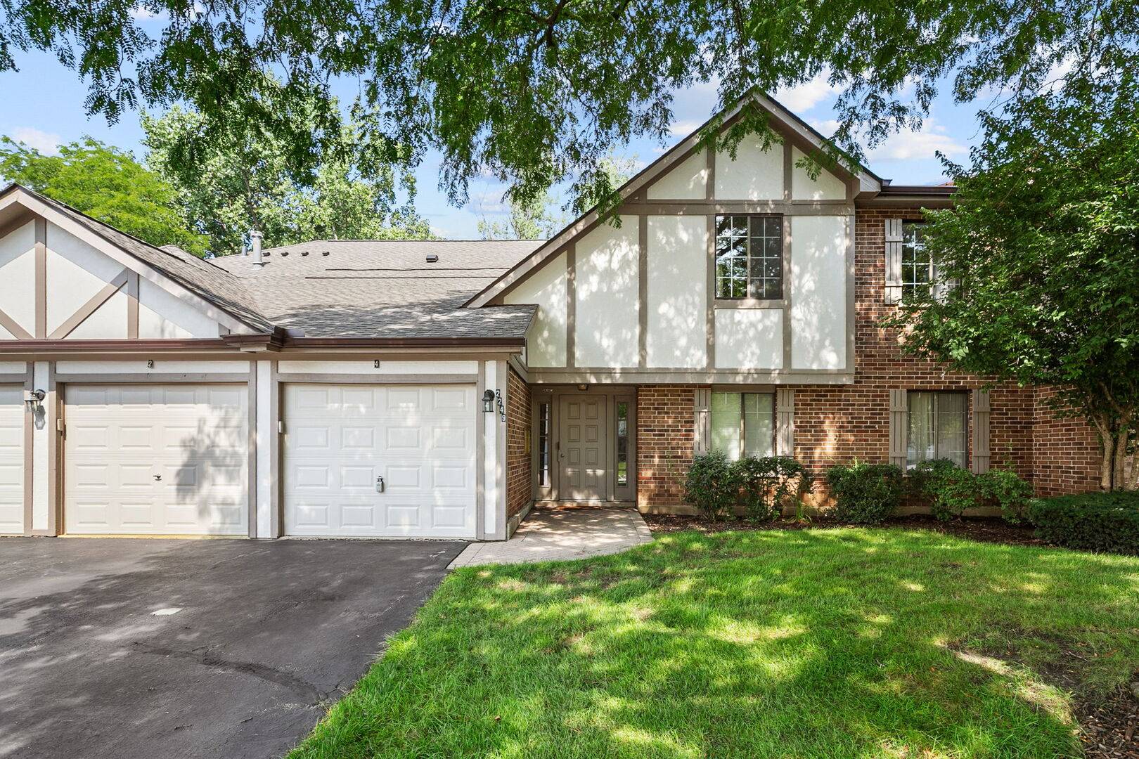 2249 N Enlund DR #4, Palatine, IL 60074
