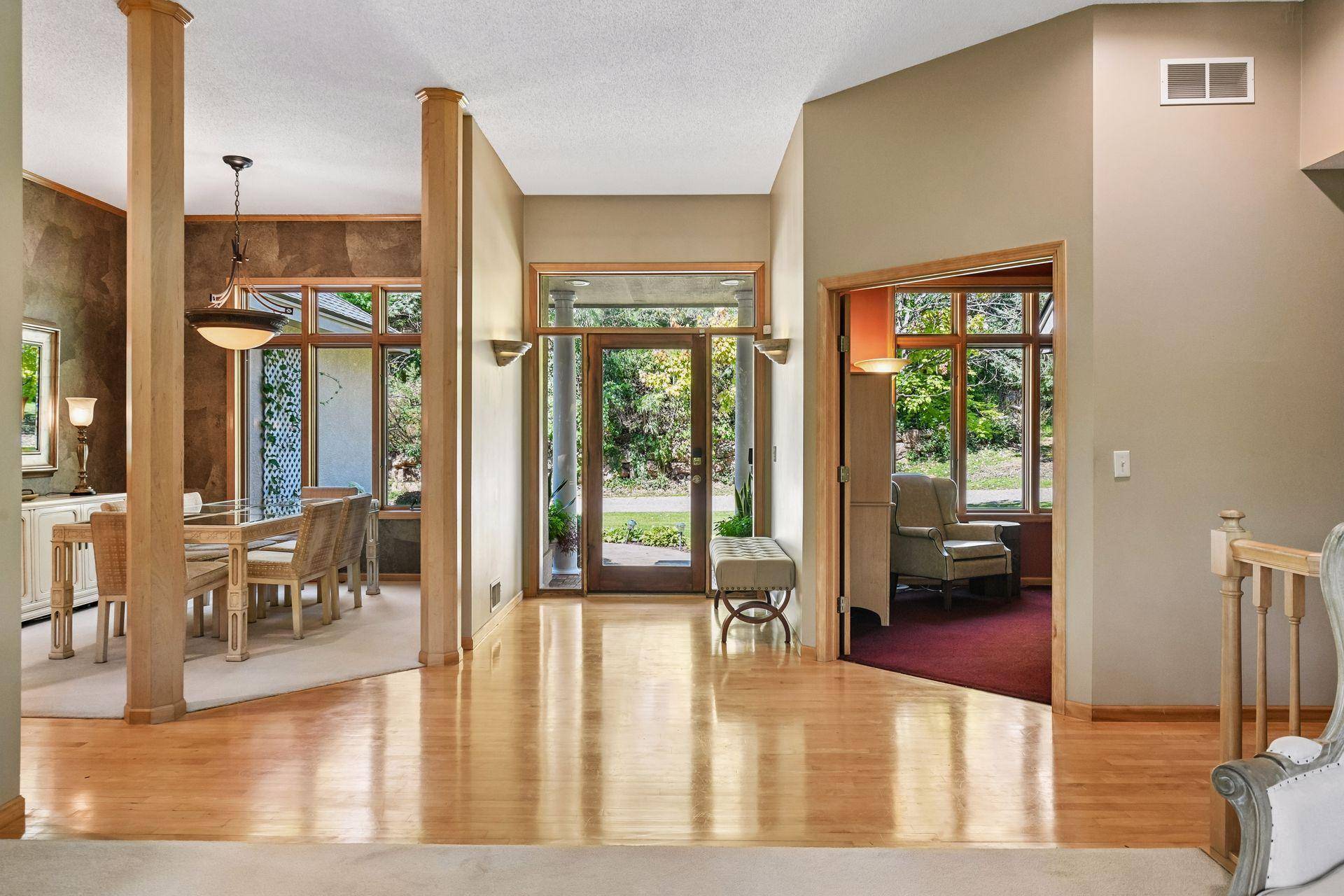 5535 Wingwood CT, Minnetonka, MN 55345