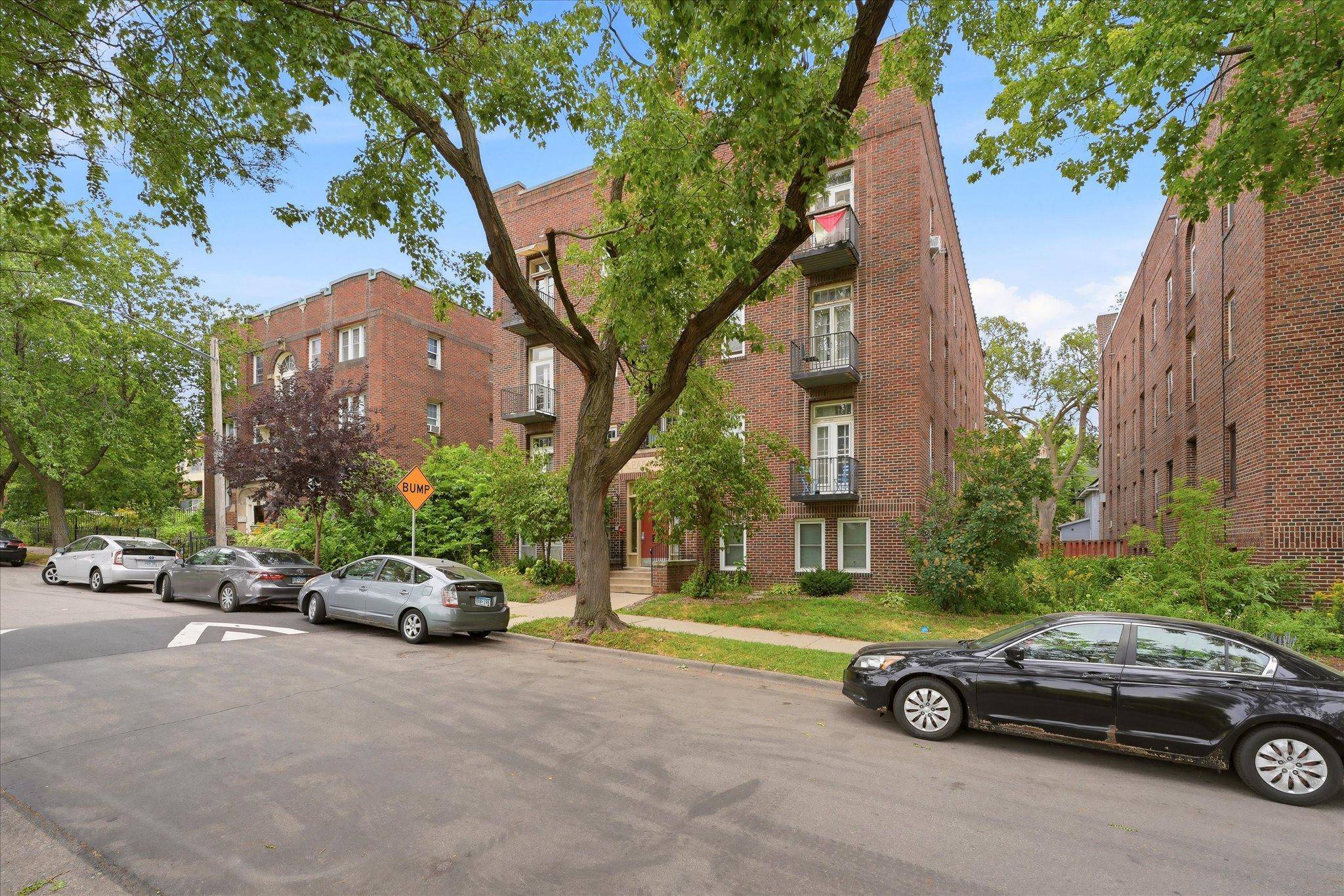1216 Powderhorn TER #33, Minneapolis, MN 55407