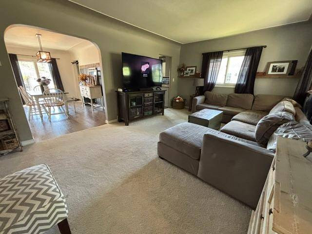 2418 8th AVE E, Hibbing, MN 55746