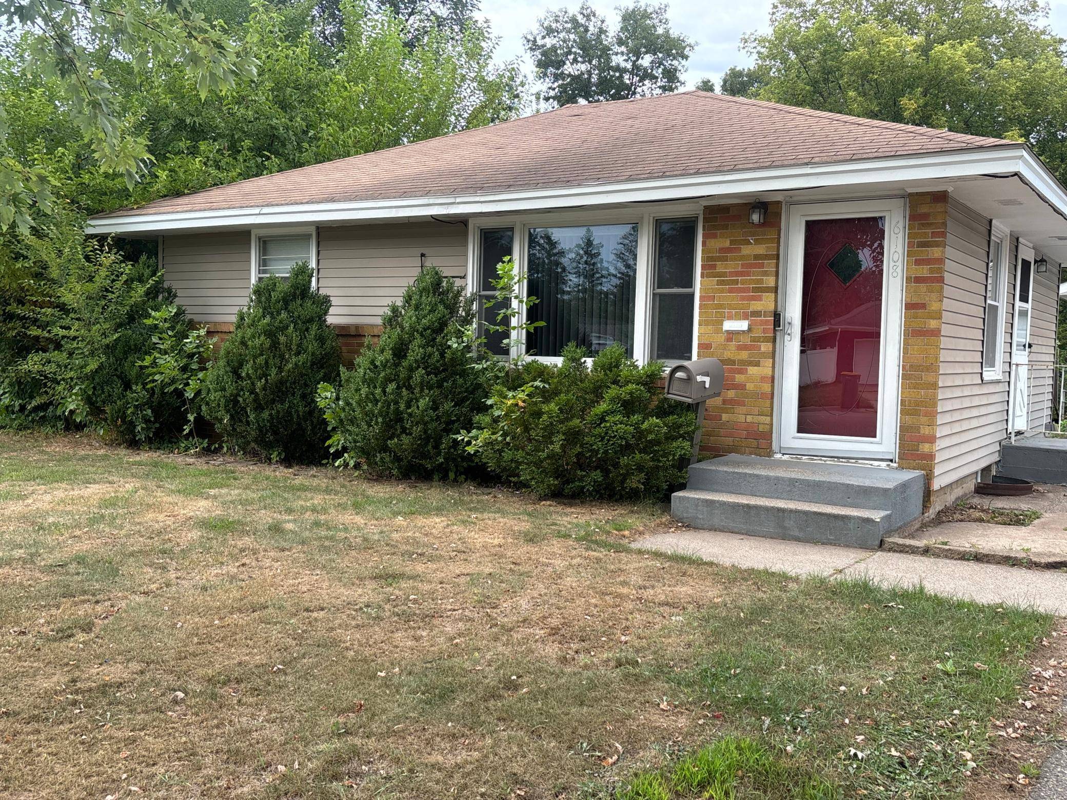 6108 Hampshire AVE N, Crystal, MN 55428