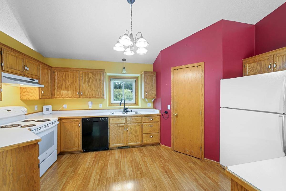1001 5th AVE NW, Buffalo, MN 55313