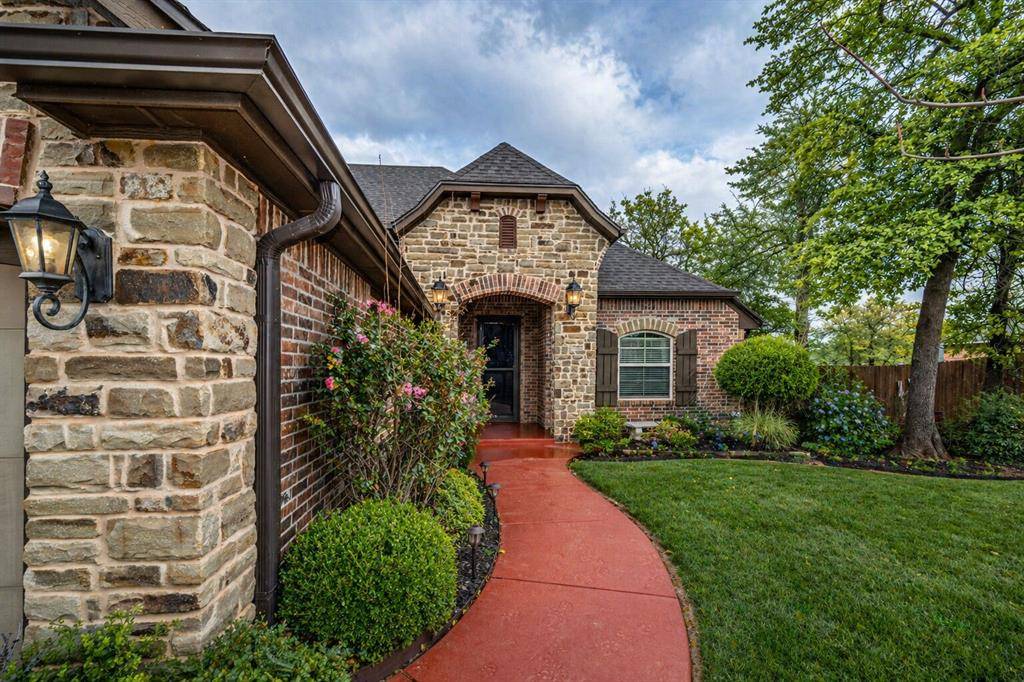 1832 Buckskin CT, Blanchard, OK 73010