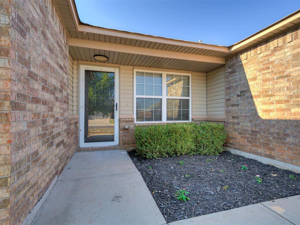 11440 SW 25th ST, Yukon, OK 73099