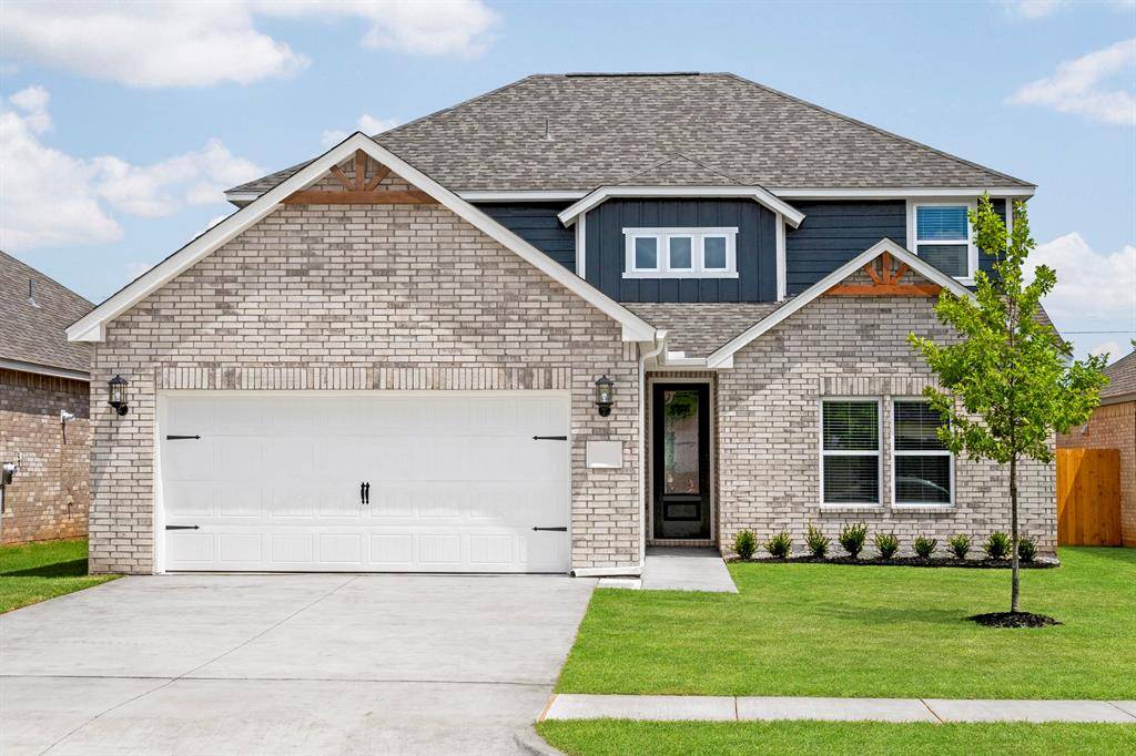 12013 SW 30th ST, Yukon, OK 73099