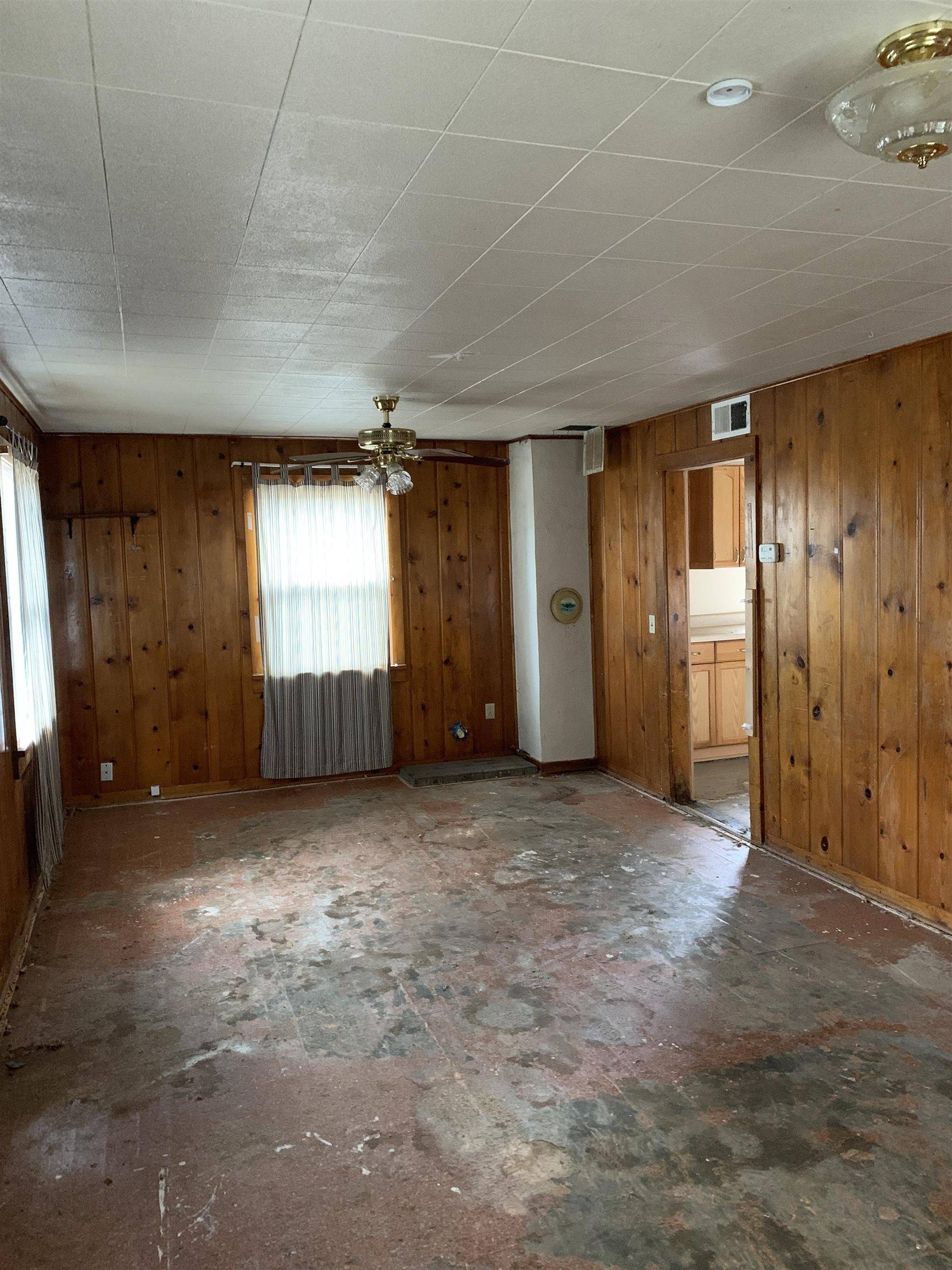 3825 W Burroughs Rd, Deer Park, WA 99006