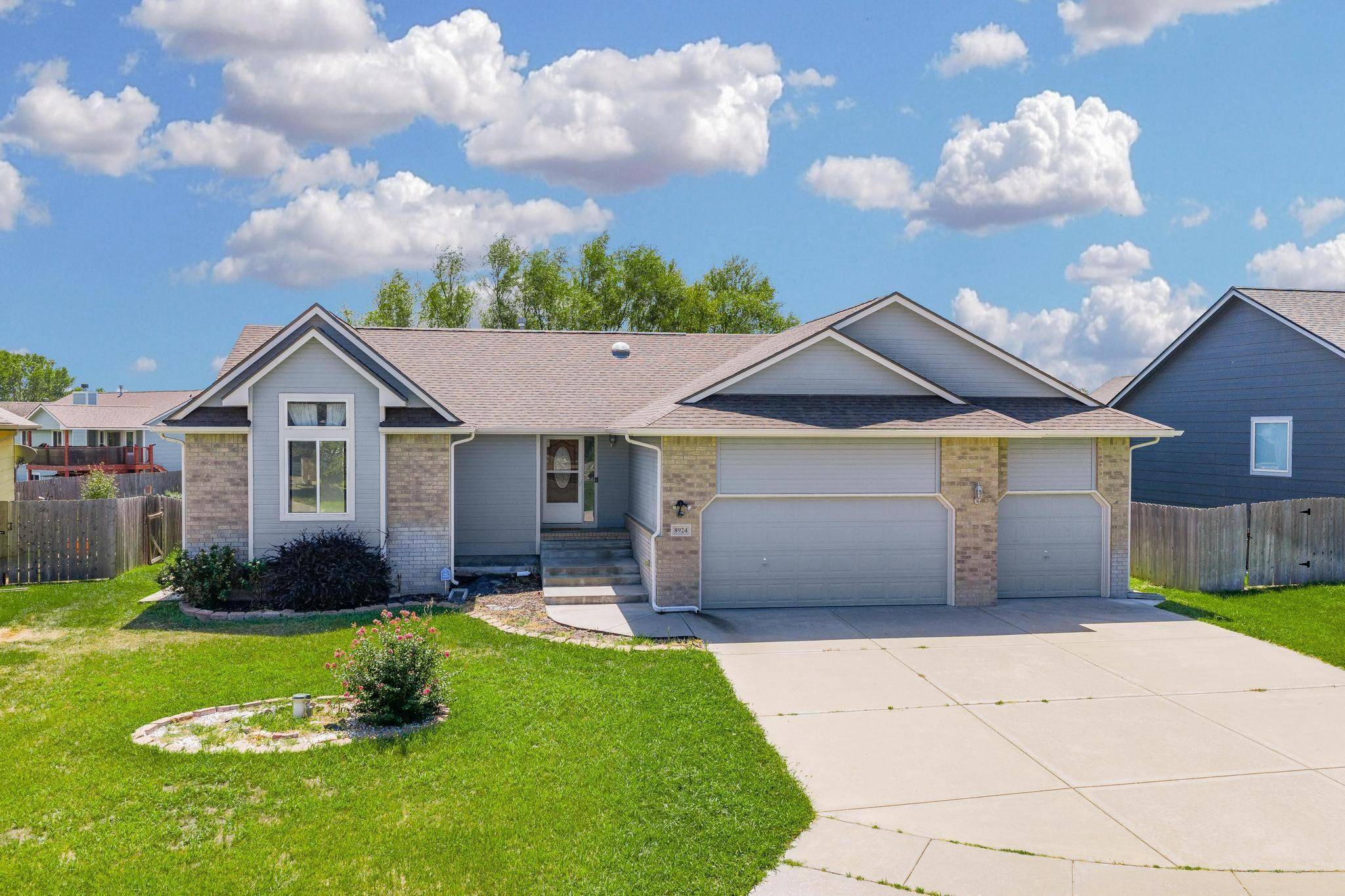 8924 N Ridgewood, Park City, KS 67219