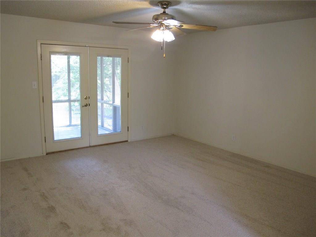 1213 S Meadows DR, Austin, TX 78758