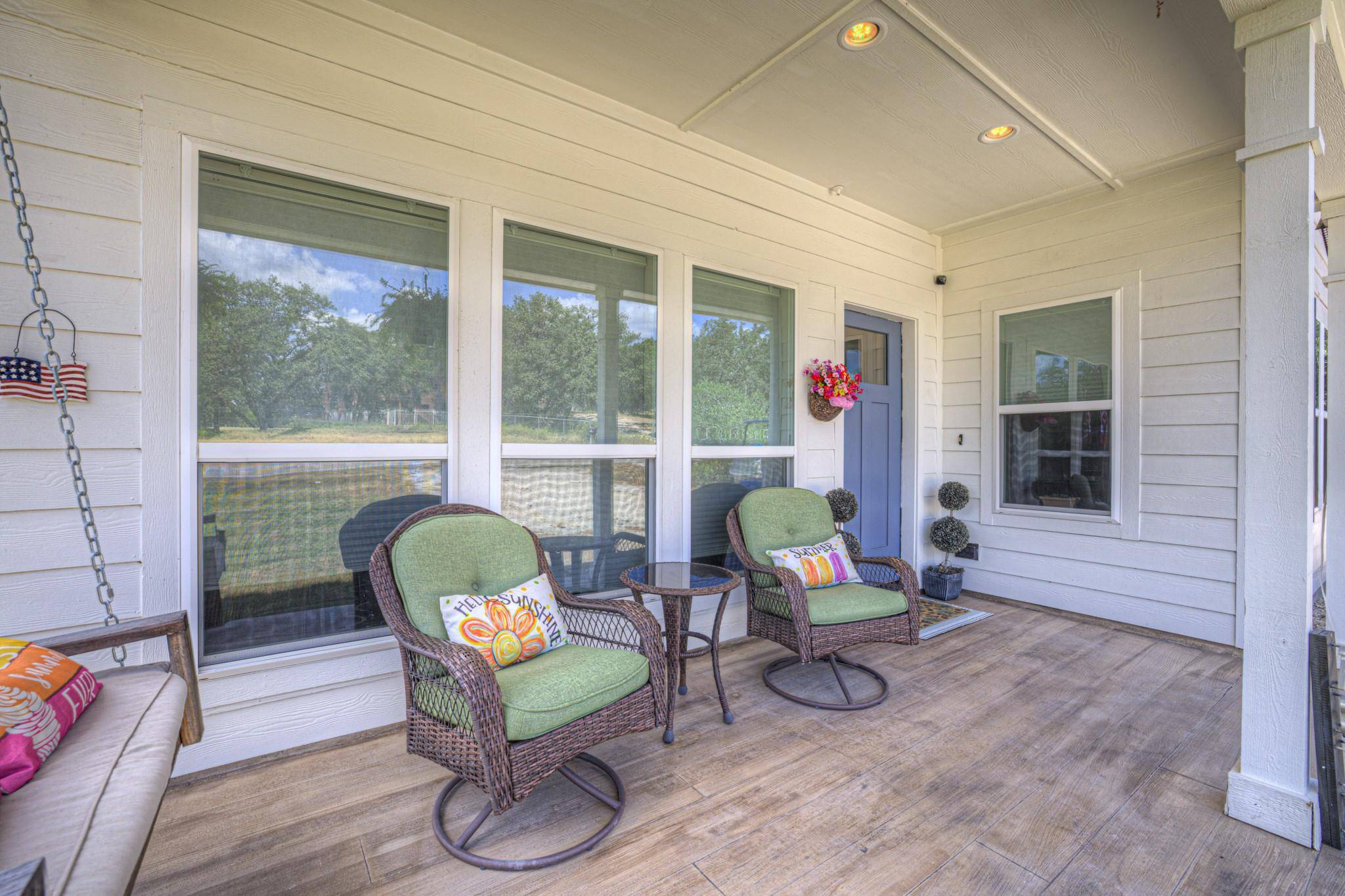 2870 Candlelight DR, Canyon Lake, TX 78133