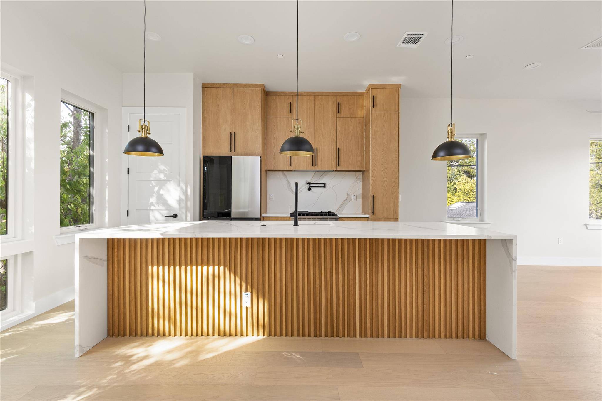 100 W Odell ST #3, Austin, TX 78752
