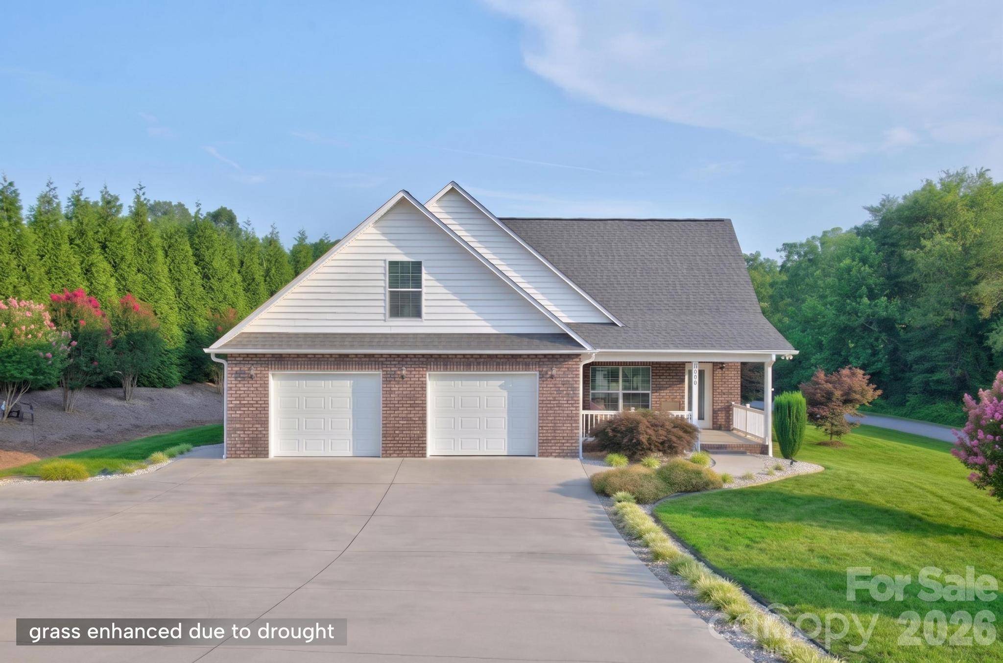 100 Rivercliff DR, Hudson, NC 28638