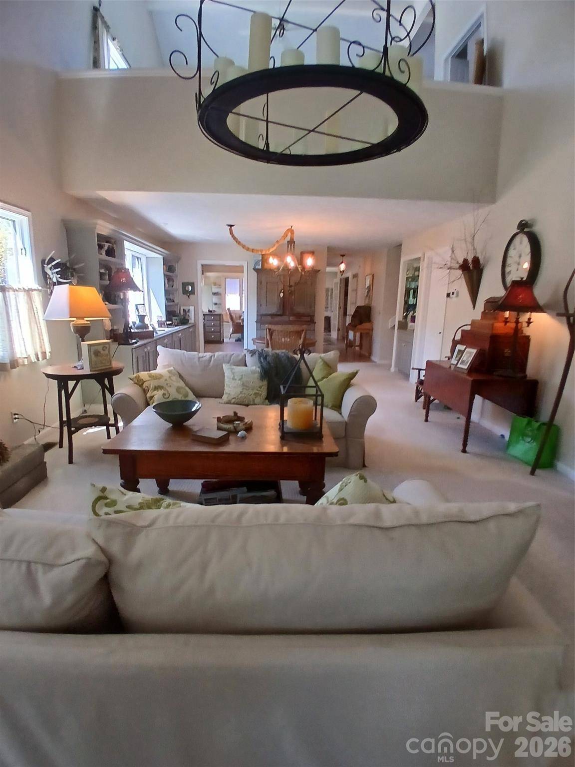 304 red oak DR, Hendersonville, NC 28791