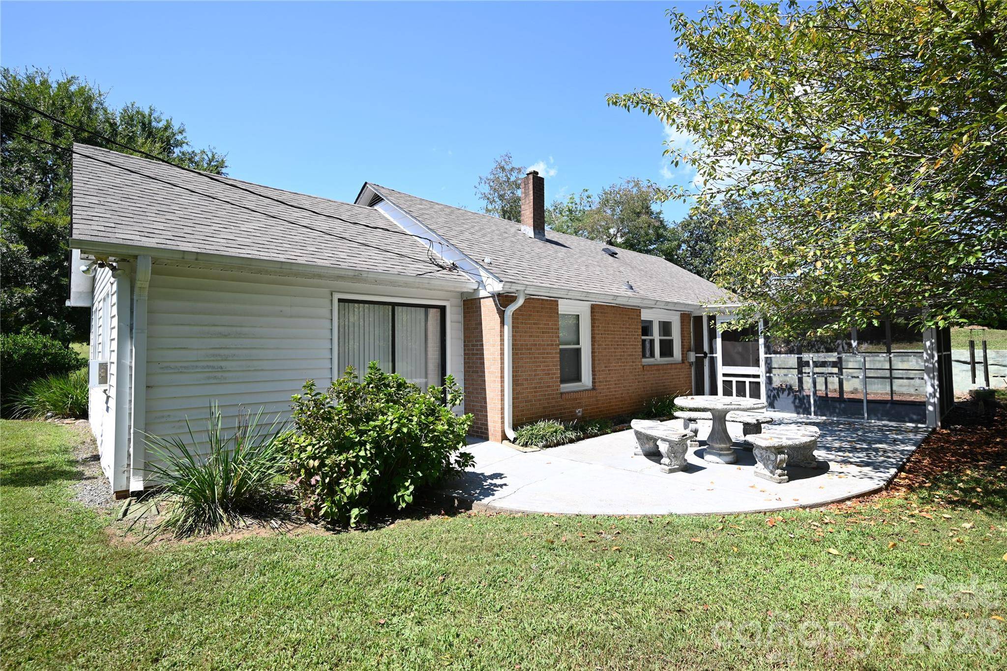 105 Owens AVE NE, Drexel, NC 28690