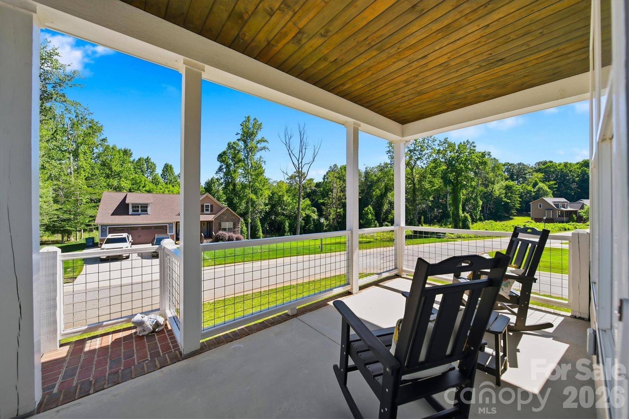 135 Maplewood CT, Hudson, NC 28638