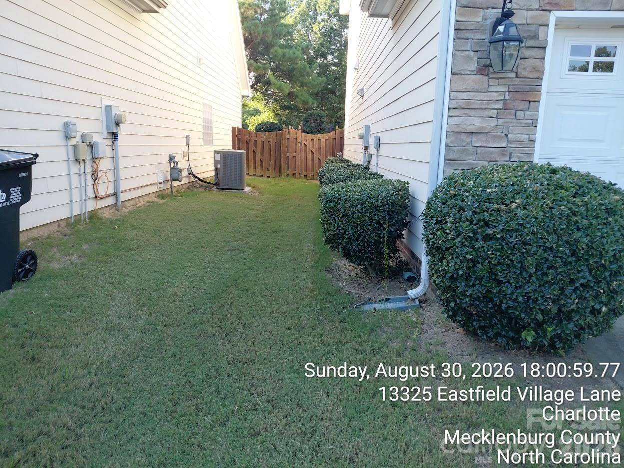 13321 Eastfield Village LN, Charlotte, NC 28269