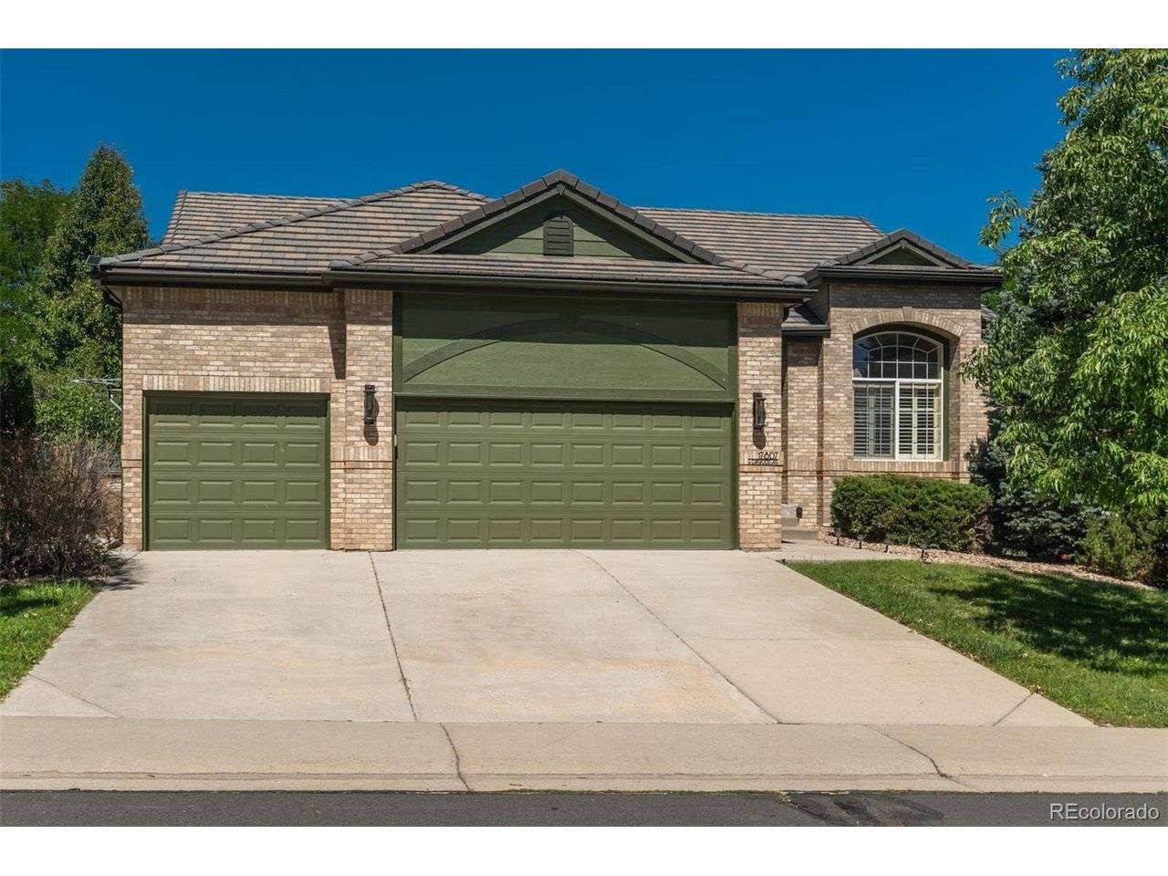 17807 E Oakwood, Aurora, CO 80016