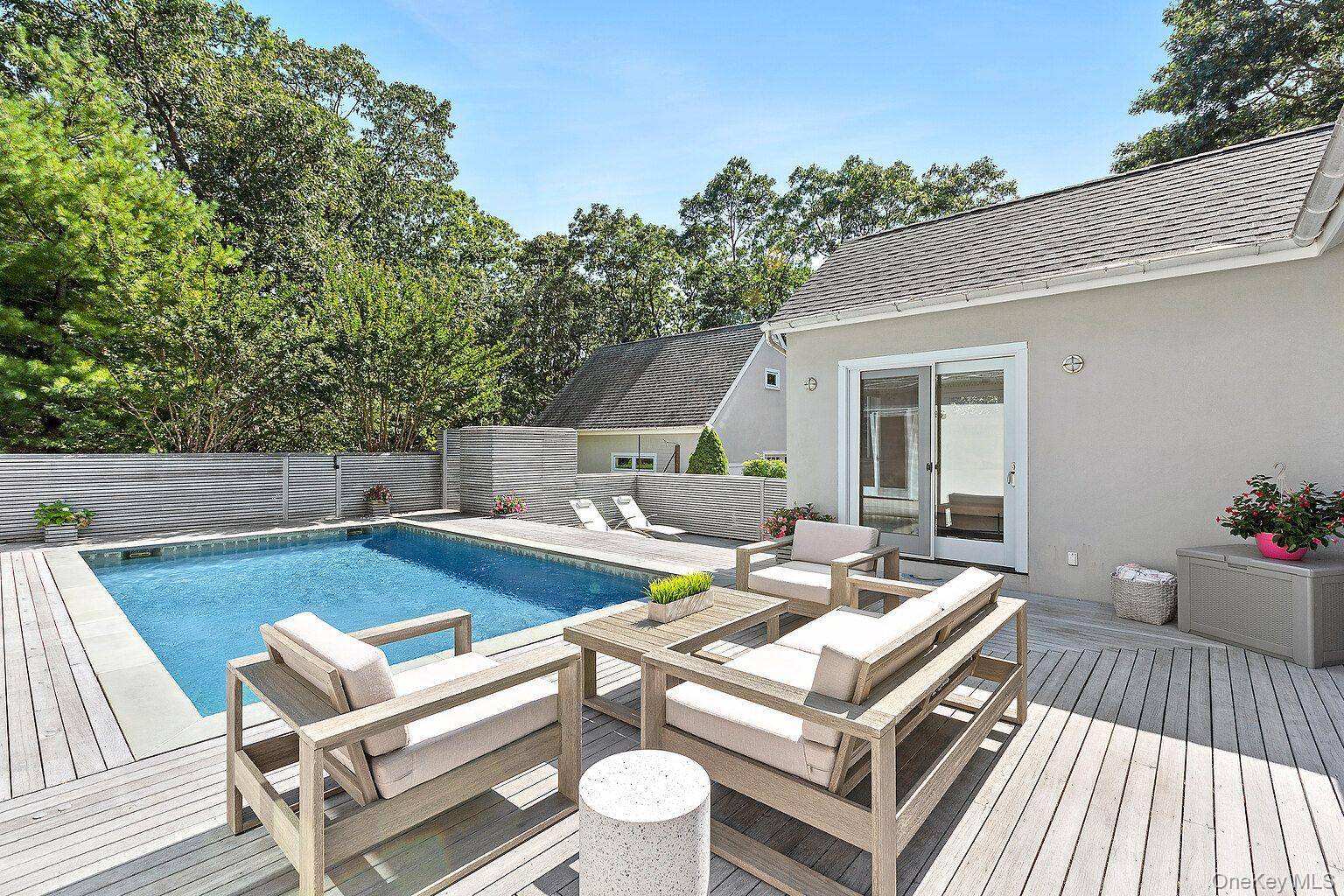 5 Rowman CT, East Hampton, NY 11937