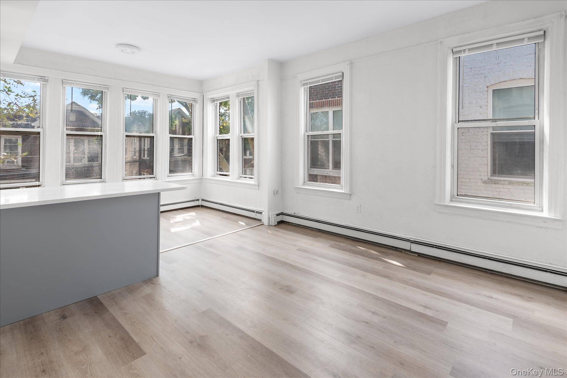 88-49 81st AVE #2F, Glendale, NY 11385