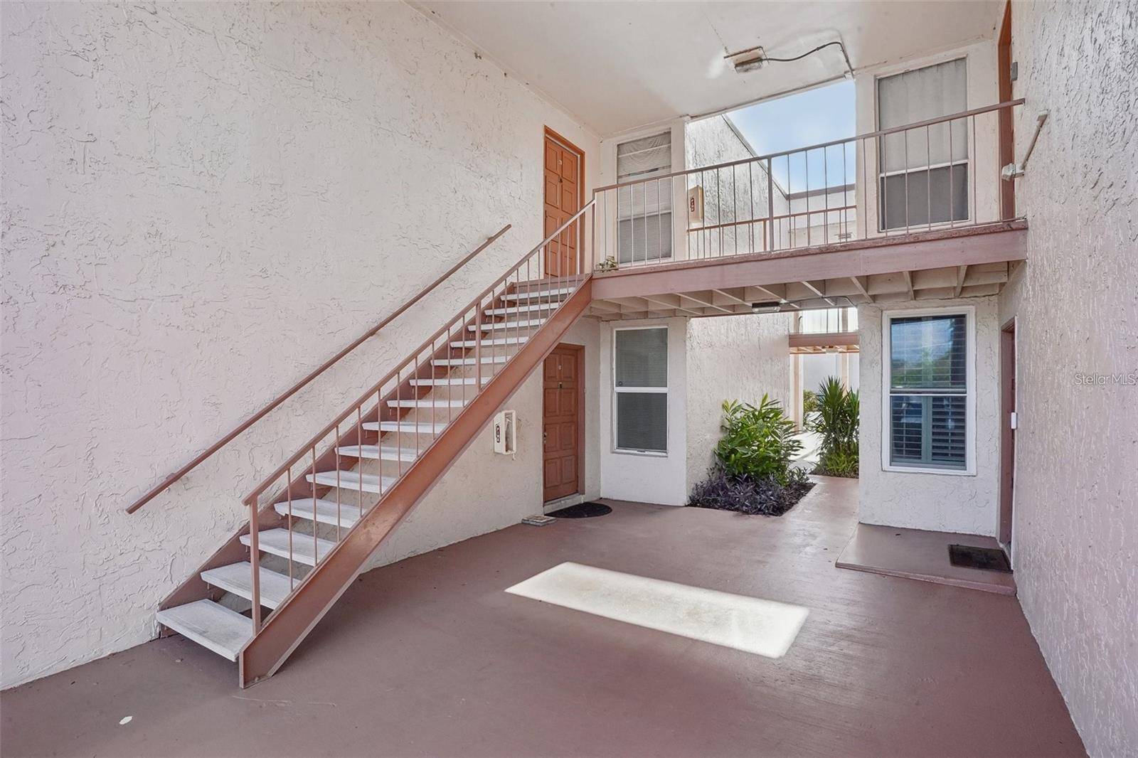 546 ORANGE DR #13, Altamonte Springs, FL 32701