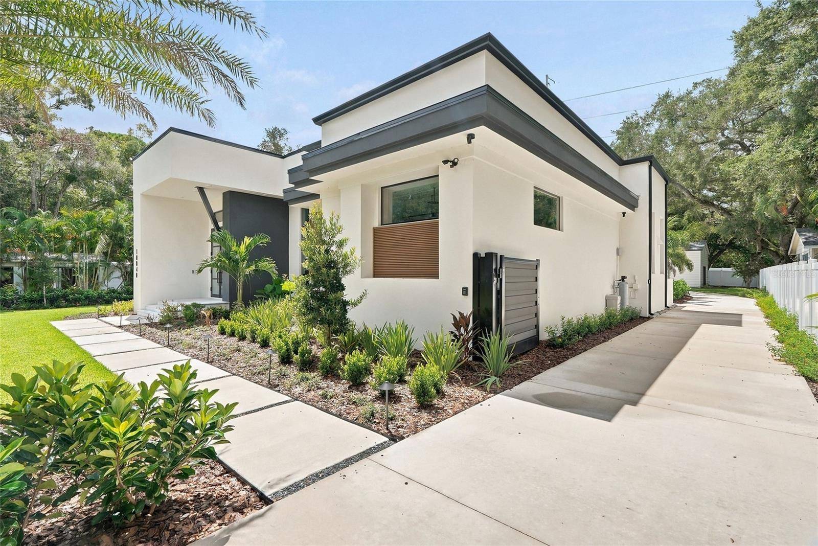 10040 59TH AVE N, St Petersburg, FL 33708