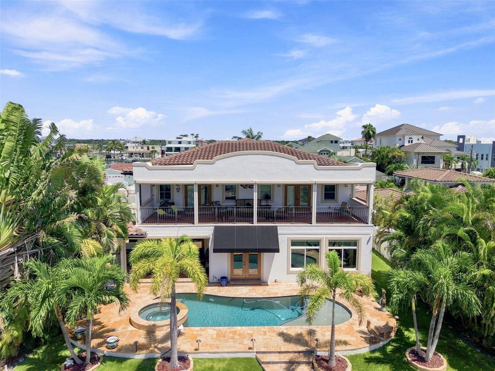 11220 8TH ST E, Treasure Island, FL 33706