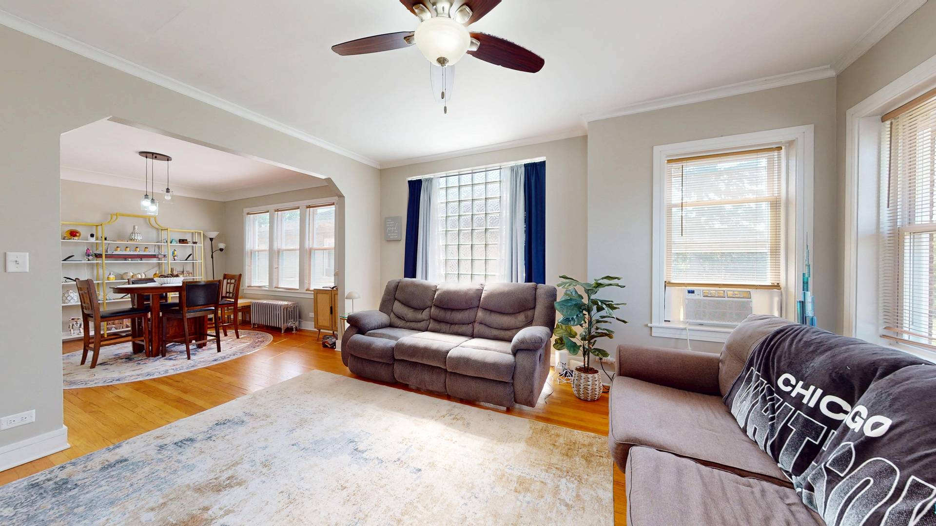 1221 Home AVE, Berwyn, IL 60402